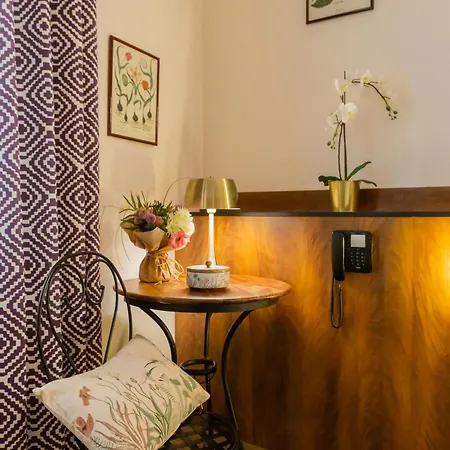 Garlande Hotel Avignon Centre Hotel 3*